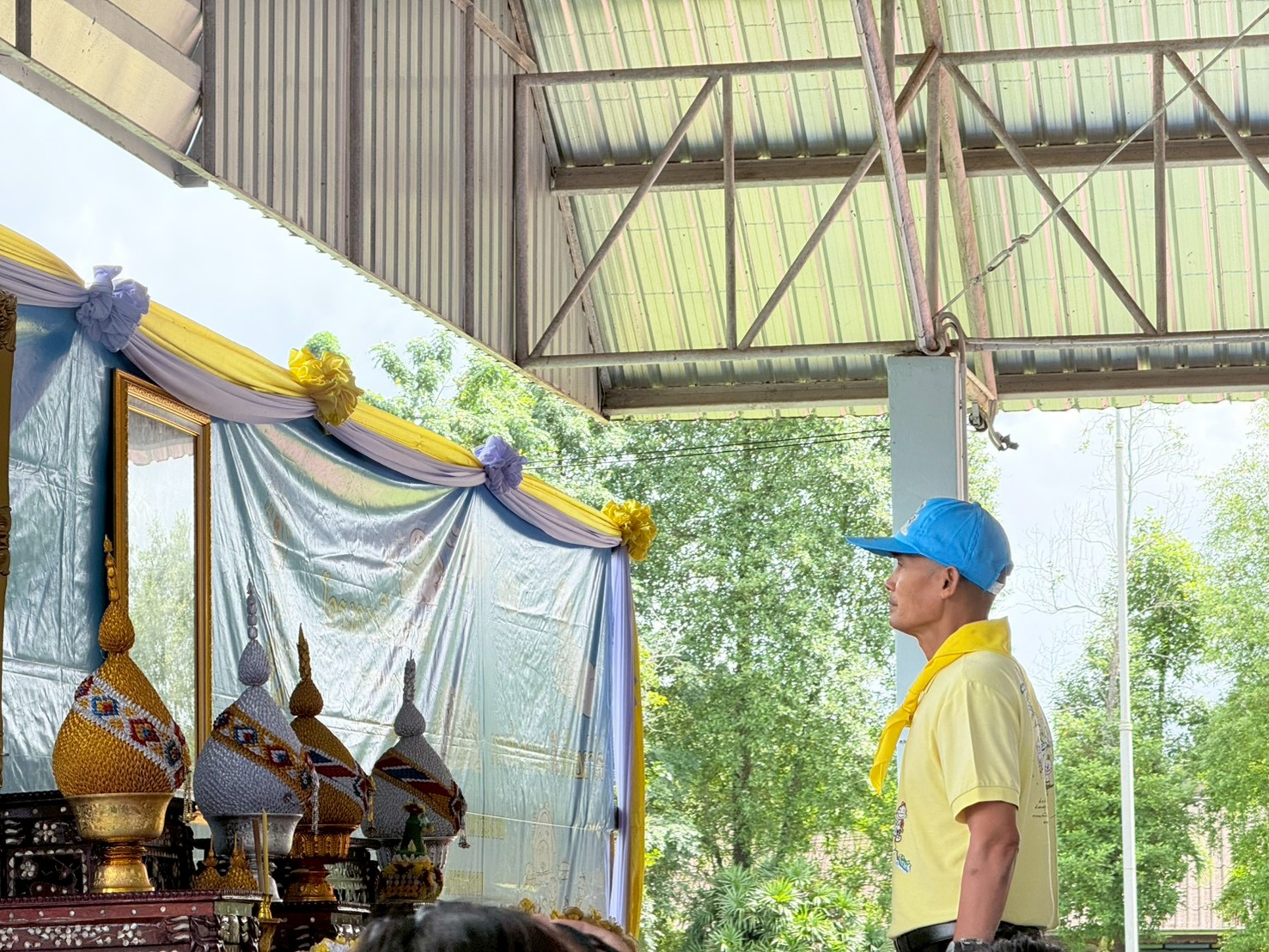 พช.แหลมงอบ ร่วมกิจกรรมจิตอาสาเนื่องในวันคล้ายวันสวรรคต พระบาทสมเด็จพระบรมชนกาธิเบศร มหาภูมิพลอดุลยเดชมหาราช บรมนาถบพิตร 